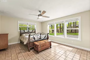 12395 SW Clara Ln, Lake Oswego, OR 97035 - Photo 15