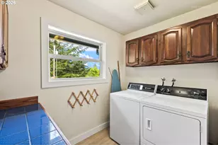 12395 SW Clara Ln, Lake Oswego, OR 97035 - Photo 19
