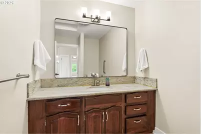 12395 SW Clara Ln, Lake Oswego, OR 97035 - Photo 17
