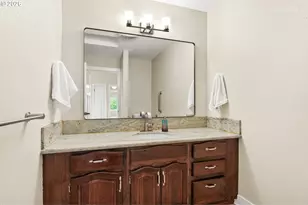 12395 SW Clara Ln, Lake Oswego, OR 97035 - Photo 17
