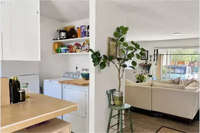 7515 NE Everett St, Portland, OR 97213 - Photo 5