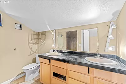 350 NW Riverpark Pl, Canby, OR 97013 - Photo 37