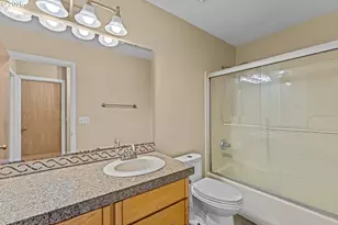 350 NW Riverpark Pl, Canby, OR 97013 - Photo 15