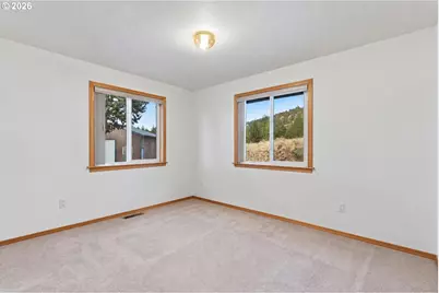 11744 SW Red Cloud Rd, Powell Butte, OR 97753 - Photo 29