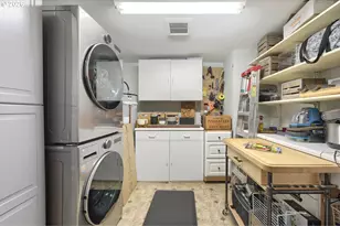790 SE Webber St, Portland, OR 97202 - Photo 17
