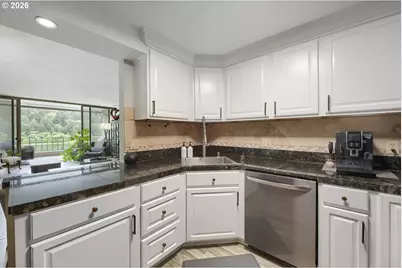 790 SE Webber St #213, Portland, OR 97202 - Photo 15