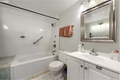 790 SE Webber St #213, Portland, OR 97202 - Photo 25