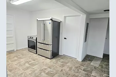 365 Bryan St, Woodburn, OR 97071 - Photo 19