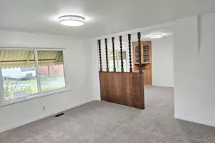 365 Bryan St, Woodburn, OR 97071 - Photo 13