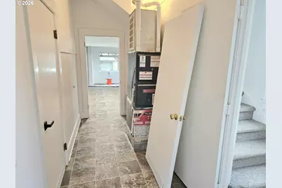 365 Bryan St, Woodburn, OR 97071 - Photo 23