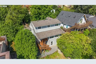 10505 NW 2nd St, Portland, OR 97231 - Photo 3