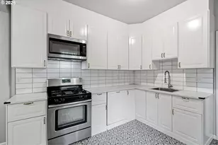 10505 NW 2nd St, Portland, OR 97231 - Photo 11