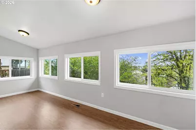 10505 NW 2nd St, Portland, OR 97231 - Photo 15