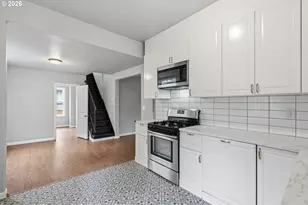 10505 NW 2nd St, Portland, OR 97231 - Photo 9