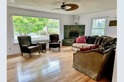 3760 Duane St, Astoria, OR 97103 - Photo 9