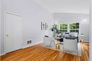 8830 SW Maple Ct, Portland, OR 97223 - Photo 7