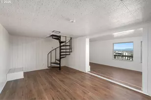 2604 SW Buckingham Ave, Portland, OR 97201 - Photo 25