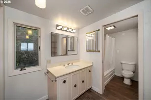 2604 SW Buckingham Ave, Portland, OR 97201 - Photo 7