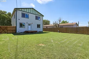 911 Poplar Dr, Dallesport, WA 98617 - Photo 31