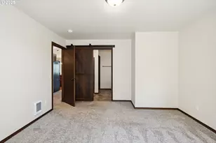 911 Poplar Dr, Dallesport, WA 98617 - Photo 21