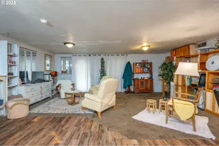 30210 N Santiam Hwy, Mill City, OR 97360 - Photo 19