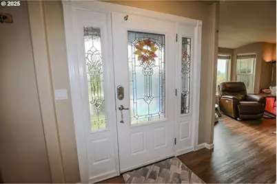 1734 NE Shale Ct, Roseburg, OR 97470 - Photo 7