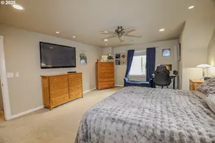 1734 NE Shale Ct, Roseburg, OR 97470 - Photo 33