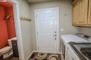 1734 NE Shale Ct, Roseburg, OR 97470 - Photo 21