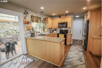 1734 NE Shale Ct, Roseburg, OR 97470 - Photo 19