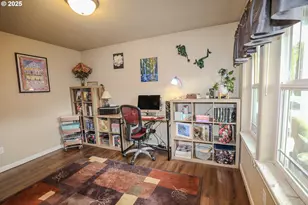 1734 NE Shale Ct, Roseburg, OR 97470 - Photo 17