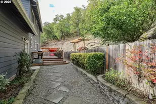 1734 NE Shale Ct, Roseburg, OR 97470 - Photo 37