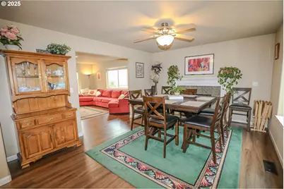 1734 NE Shale Ct, Roseburg, OR 97470 - Photo 23