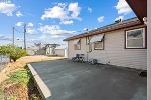 1221 7th St, Umatilla, OR 97882 - Photo 15