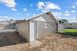 1221 7th St, Umatilla, OR 97882 - Photo 17