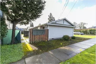 271 SW Washington, Dallas, OR 97338 - Photo 9