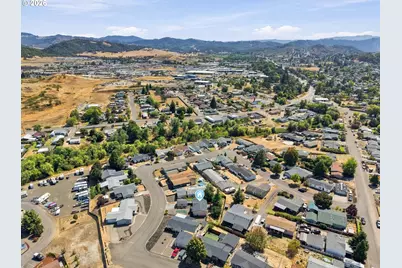 290 Adams Loop, Roseburg, OR 97471 - Photo 41