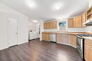 290 Adams Loop, Roseburg, OR 97471 - Photo 9