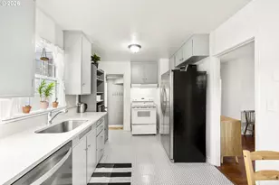 9585 N Polk Ave, Portland, OR 97203 - Photo 13