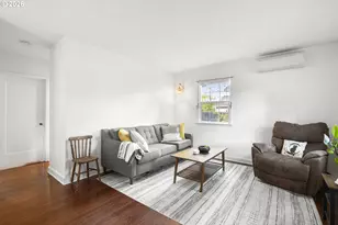 9585 N Polk Ave, Portland, OR 97203 - Photo 7