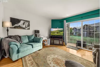 1802 NE Hogan Dr, Gresham, OR 97030 - Photo 7