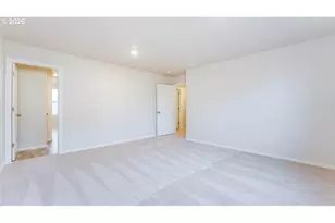9319 SE Crystal Rose St, Happy Valley, OR 97086 - Photo 13
