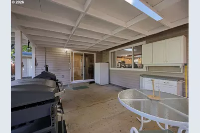 18035 Bodley Ct, Sandy, OR 97055 - Photo 9