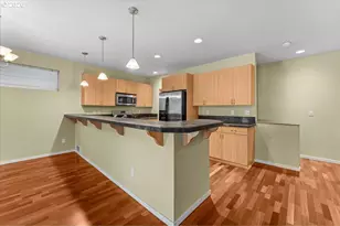 7534 N Burlington Ave, Portland, OR 97203 - Photo 13