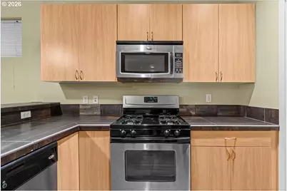 7534 N Burlington Ave, Portland, OR 97203 - Photo 11