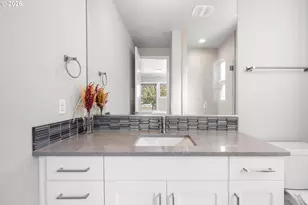 5842 SE Provence St, Hillsboro, OR 97123 - Photo 25