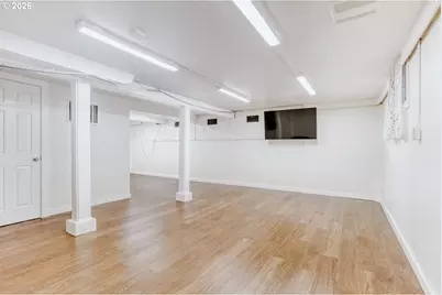 2020 NE 102nd Ave, Portland, OR 97220 - Photo 11