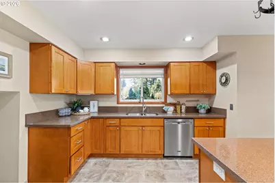 10205 SW 70th Ave, Tigard, OR 97223 - Photo 15