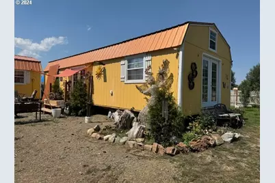 1020 John St, Haines, OR 97833 - Photo 1
