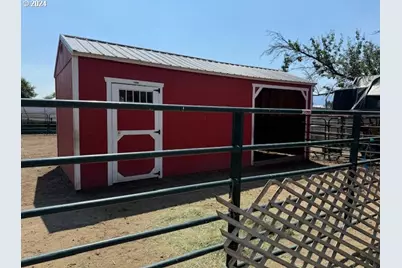 1020 John St, Haines, OR 97833 - Photo 21