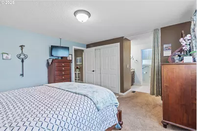 7693 SE Strawberry Ln, Milwaukie, OR 97267 - Photo 29